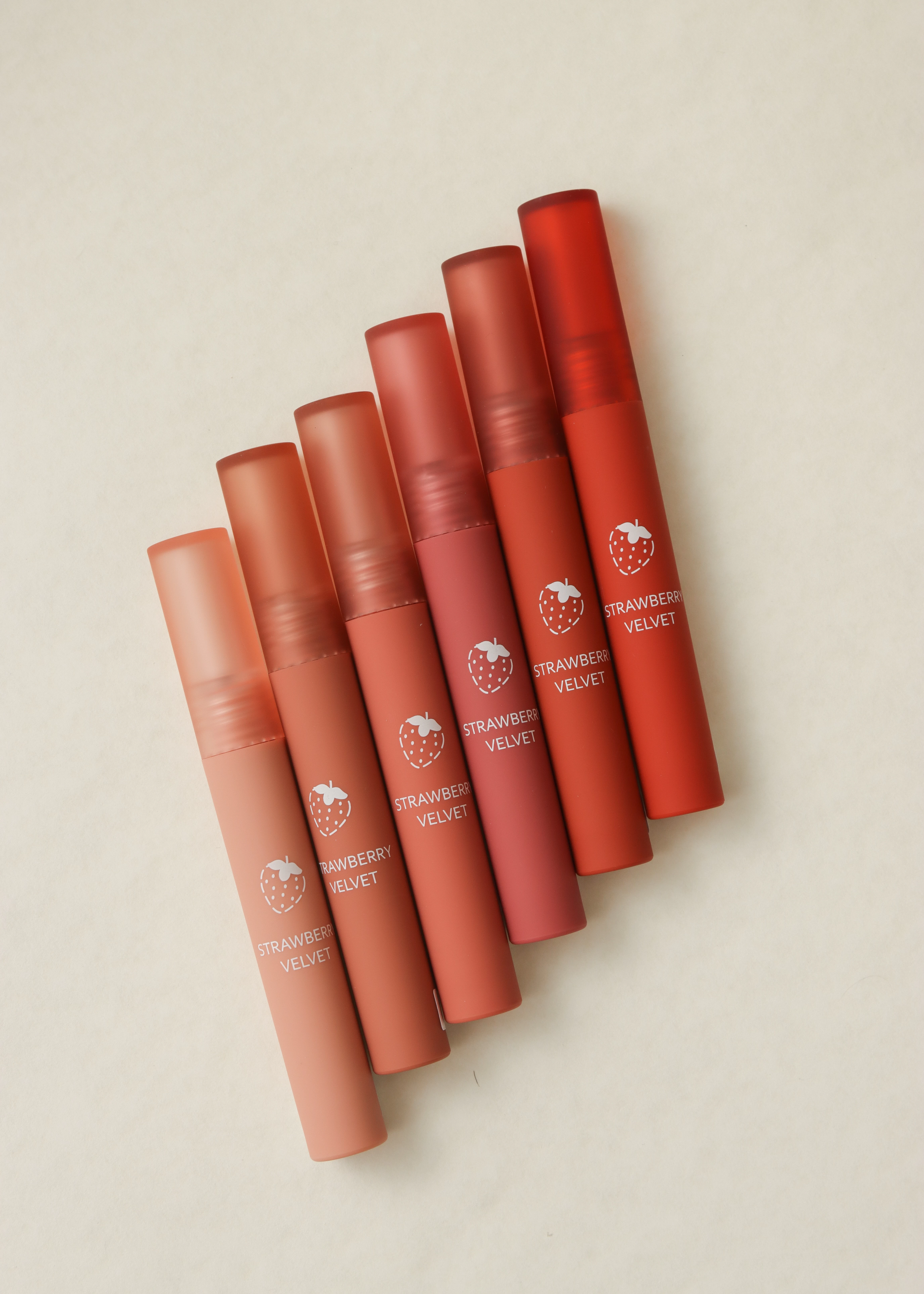 labial-matte-strawberry-velvet